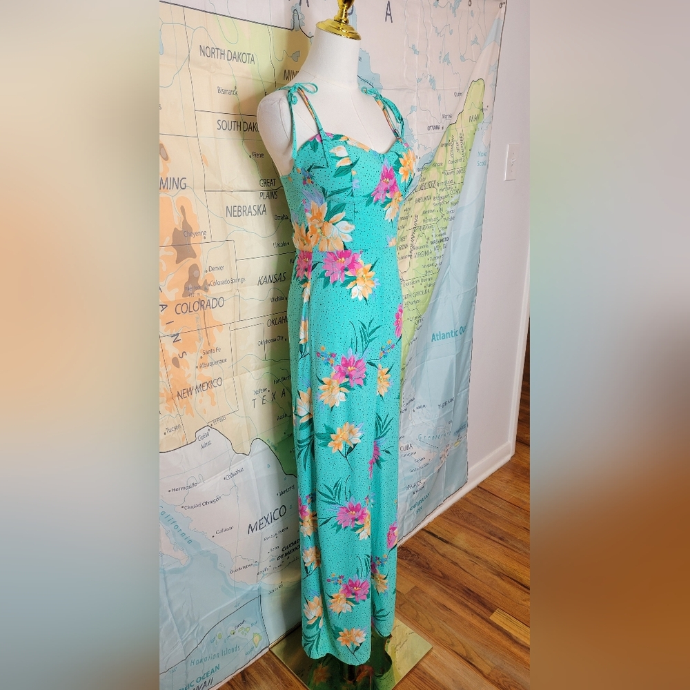 NWT Adorable Gianni Bini Long Pant Jumpsuit Beautiful Summer Colors Size S - Picture 4 of 16